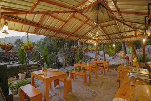 The Dove - Cottage with Jacuzzi – 1 bedroom villa in Mussoorie, Uttarakhand