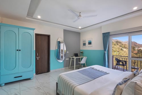 Snowdrop Retreat | Pet-friendly 3-BHK Apartment With Mountain Views | Near Mall Road, Top Cafés & Landmarks – 3 bedroom villa in Mussoorie, Uttarakhand