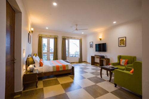 Captain’s Nest | 3-BHK Hilltop Hideaway With Garden & Scenic Views – 3 bedroom villa in Kasauli, Himachal Pradesh