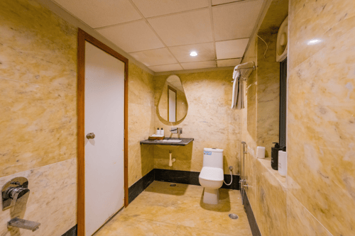 Jeevan Tara Villa | 3-BHK Pet-friendly Retreat: Private Pool, Garden & Scenic Views – 3 bedroom villa in Udaipur, Rajasthan