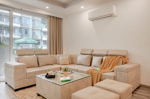 Pinnacle | Hilltop 3-BHK Apartment with Picturesque Balcony & Scenic Views  – 3 bedroom villa in Kasauli, Himachal Pradesh