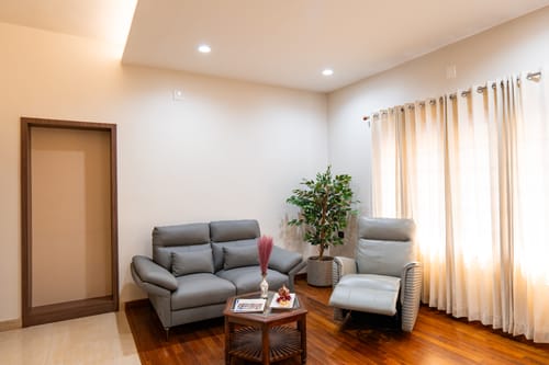 Valiyaveetil Mansion | 5-BHK Mansion With Private Pool, Home Theatre, Garden & Lift | Near New Marine Drive – 5 bedroom villa in Kochi, Kerala