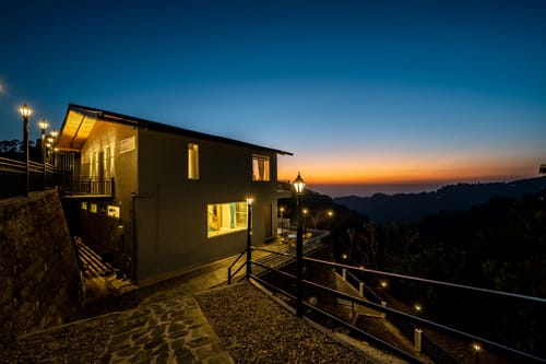 Sunset Springs w/ Heated Swimming Pool – 3 bedroom villa in Nainital, Uttarakhand