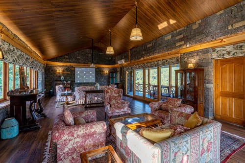 Mountain Mirage - Parwanoo – 4 bedroom villa in Kasauli, Himachal Pradesh