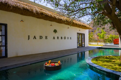 Jade Arbőur | 3-BHK Moroccan-Inspired Villa with Private Pool & Panoramic Hill Views – 3 bedroom villa in Udaipur, Rajasthan