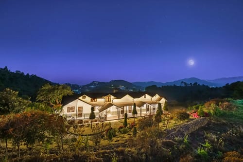 Willowdale ~ Duplex Suite – 4 bedroom villa in Bhimtal, Uttarakhand