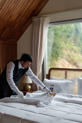Summit @ The Mohru Estate - Chail w/ Heated Pool – 4 bedroom villa in Shimla, Himachal Pradesh