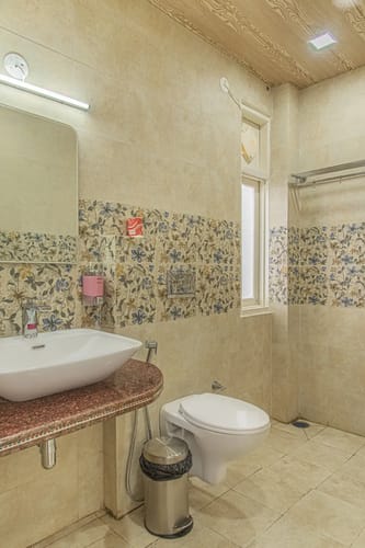 Stone Cottage | Mountain-view | Patio | Kufri – 1 bedroom villa in Shimla, Himachal Pradesh