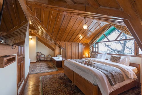 Nau Nabh Cottage – 6 bedroom villa in Shimla, Himachal Pradesh