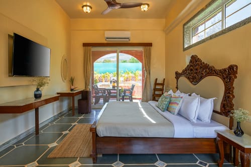 The Fig Tree Heritage – 8 bedroom villa in Lonavala, Maharashtra