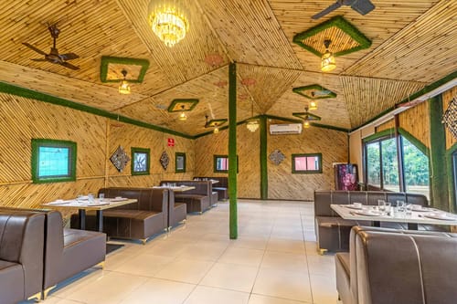 Premium Rooms @ Golden Pause – 5 bedroom villa in Jaipur, Rajasthan