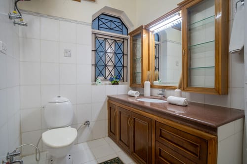 The Northern Lake House – 2 bedroom villa in Nainital, Uttarakhand