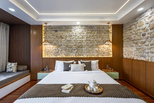 Evaara Woods Hilltop | 6-BHK Getaway With Common Garden & Sitting Area