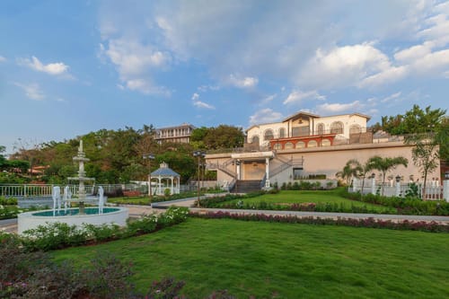 Bellevue Palace – 4 bedroom villa in Nashik, Maharashtra