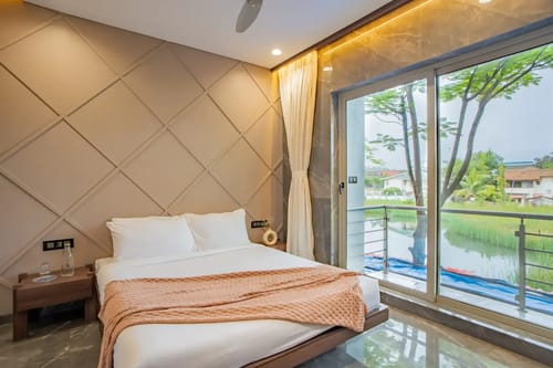 Imperial Estate | Private Pool & Scenic Garden near Lonavala’s Iconic Spots