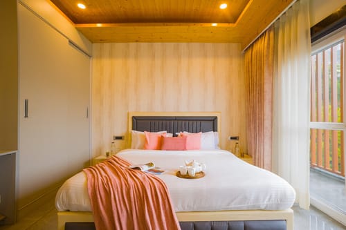 Cliff Vallis | Hill View 3-BHK Apartment with Balcony & Common Play Zone – 3 bedroom villa in Shimla, Himachal Pradesh