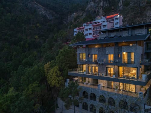 The Himalayan Den – 8 bedroom villa in Kasauli, Himachal Pradesh