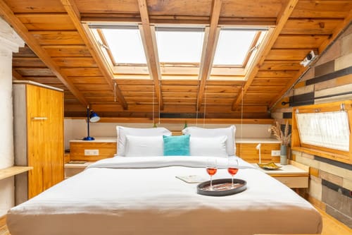 Hydrangea Hill (Entire Estate)