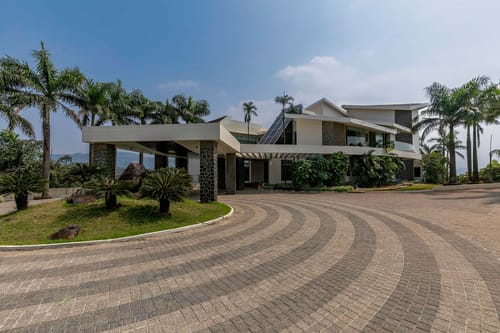 Emerald Acres – 7 bedroom villa in Lonavala, Maharashtra