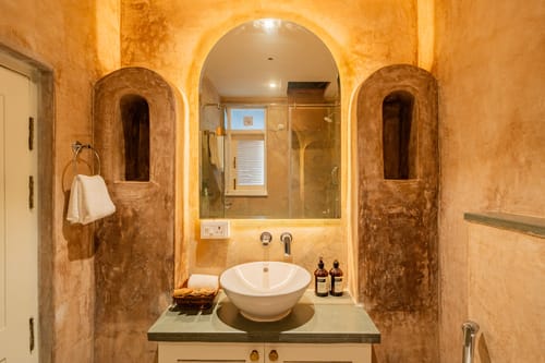 Casa Ritzy | Indo-Portuguese 5-BHK Villa With Private Pool & Lift Near Popular Beaches – 5 bedroom villa in North Goa, Goa