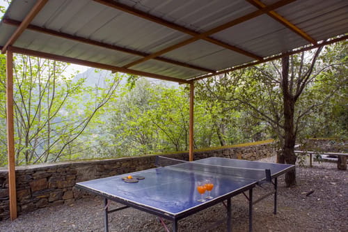 Suro Woodcrest Chalet | Pet-friendly Stay With Loft, Restaurant & Outdoor Seating – 1 bedroom villa in Shimla, Himachal Pradesh
