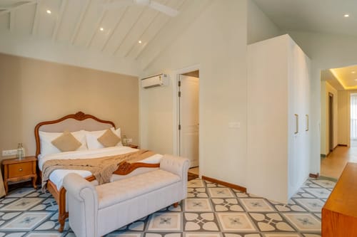 Solace Teal | Charming Pet-friendly 5-BHK Getaway With Private Pool | Grand Dining & 2 living spaces