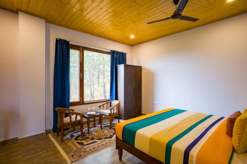Archee’s Villa | 6-BHK property with gaming zone, attic, open dining and 360° mountain views – 6 bedroom villa in Kasauli, Himachal Pradesh