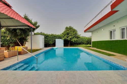 Luxe FarmAcre | Pet-friendly 4-BHK Villa With Private Pool, Garden & Terrace – 4 bedroom villa in Delhi-ncr, Haryana
