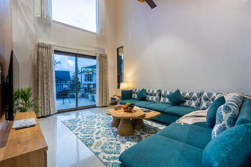 Lakefront | 4-BHK Villa with Common Patio Seating, Attic and Outdoor Dining Area – 4 bedroom villa in Bhimtal, Uttarakhand