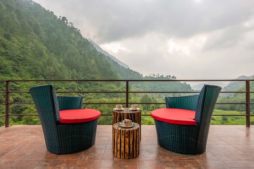 Spirits Unplugged w/ Outdoor Pool – 4 bedroom villa in Shimla, Himachal Pradesh