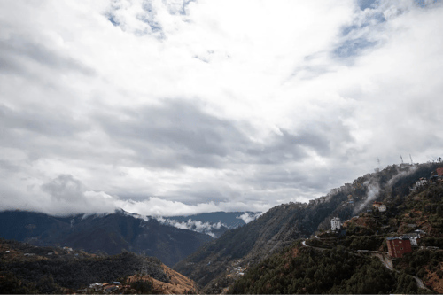 Cliff Crest | 2-BHK | Kitchen | Outdoor Sitting Area | Lift – 2 bedroom villa in Shimla, Himachal Pradesh
