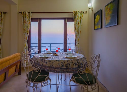 Pine View Cottage | Pet-friendly 3-BHK Himalayan Retreat with Scenic Sit-Out Areas