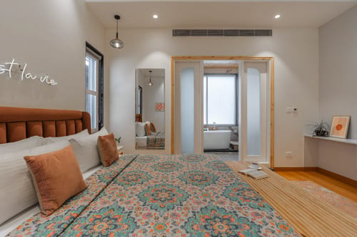 Chapter 3 @ The Ever House
W/ Jacuzzi – 3 bedroom villa in Kasauli, Himachal Pradesh