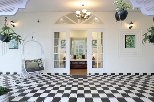 Feathers @ Forktail House