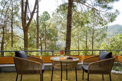 Sirmour Baag Cherry | A Pet-Friendly Cottage With Balcony, Common Garden & Restaurant