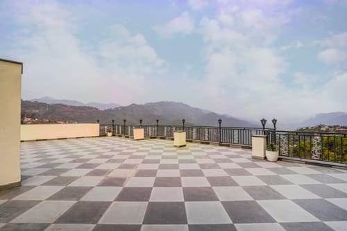 Serene Woods Hotel | 1-Room Retreat With Balcony, Lift & Restaurant Amid Nature  – 1 bedroom villa in Kasauli, Himachal Pradesh