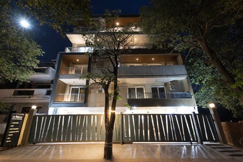 Liv Regalia Serviced Apartments | 1-BHK With Balcony with Restaurant, Lift, Gym & Conference Room | 1 km from Millennium City Centre – 1 bedroom villa in Delhi NCR, Delhi