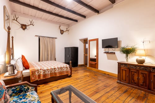 The Hive Cottage Corbett | 2 Room Suite In a Hillside Resort With Restaurant & Outdoor Seating | Ample Parking  – 2 bedroom villa in Nainital, Uttarakhand