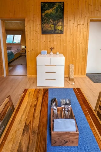 Hyun: Unique, Modern Cottage