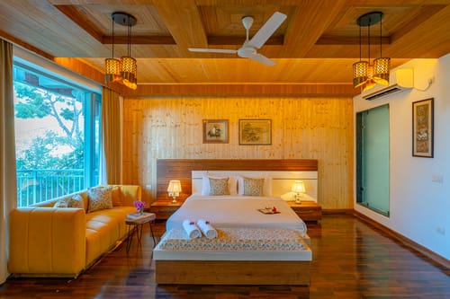 Bliss @ Aykon Estate w/ Outdoor Pool – 5 bedroom villa in Kasauli, Himachal Pradesh