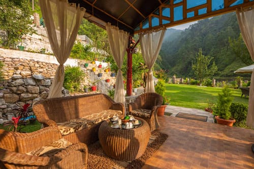 Spirits Unplugged w/ Outdoor Pool – 4 bedroom villa in Shimla, Himachal Pradesh