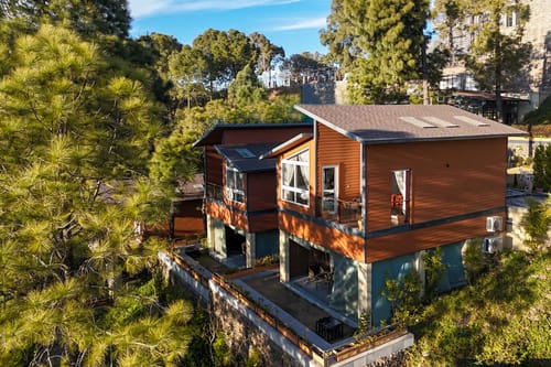 Matcha w/ Lawn @ Sirmour Baag – 6 bedroom villa in Kasauli, Himachal Pradesh