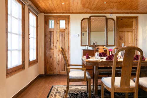 Nau Nabh Cottage – 6 bedroom villa in Shimla, Himachal Pradesh
