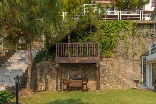 Bellevue w/ Outdoor Jacuzzi – 3 bedroom villa in Kasauli, Himachal Pradesh