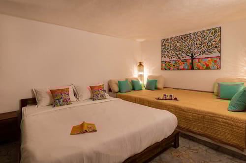 Flora @ Sunset On The Lake - Igatpuri