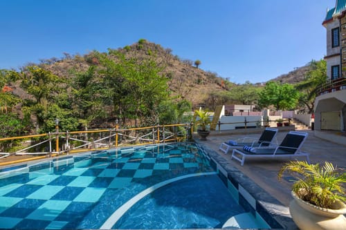 Blue Marble – 5 bedroom villa in Udaipur, Rajasthan