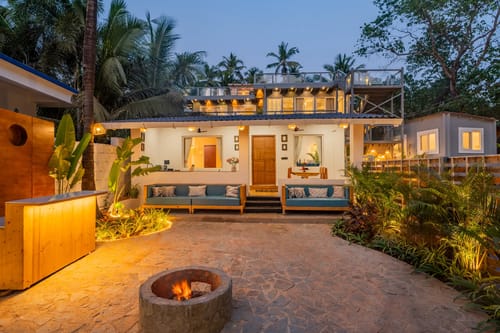 House of Neptune | 1-BHK Boutique Villa | Open Kitchen | Sit-out area | 10 Meters from Ashwem Beach