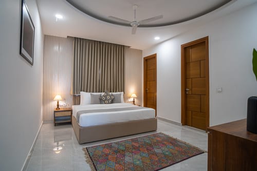 Udgam Vilas 3-BHK | Pet-friendly Hillside Apartment With Lift Near Robber’s Cave – 3 bedroom villa in Dehradun, Uttarakhand