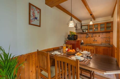 Himalayan Retreat – 9 bedroom villa in Manali, Himachal Pradesh