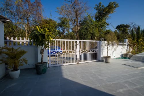 Baramasa | Pet-friendly 3-BHK Hill Retreat With Pool & Garden – 3 bedroom villa in Dehradun, Uttarakhand